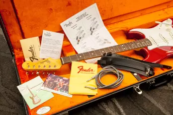 American Vintage \'65 Stratocaster - Shoreline Gold
